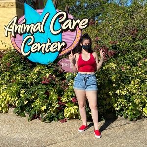 Meet your Posher, Brianna